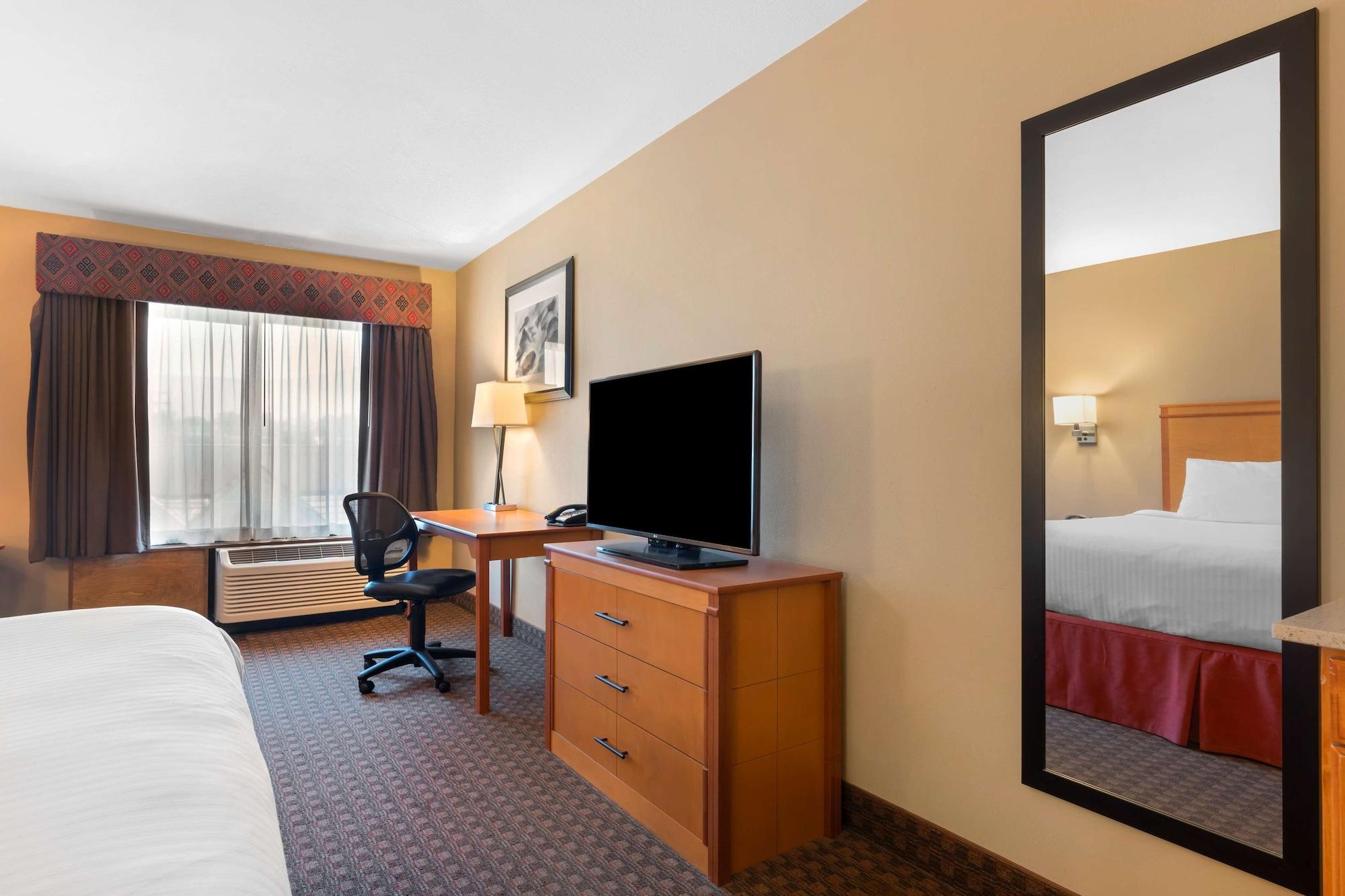 Best Western Plus Olympic Inn Кламат Фолс Экстерьер фото